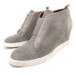 Linea Paolo Wedge Sneakers 9.5 M Gray Suede Perforated Zip Up Round Toe